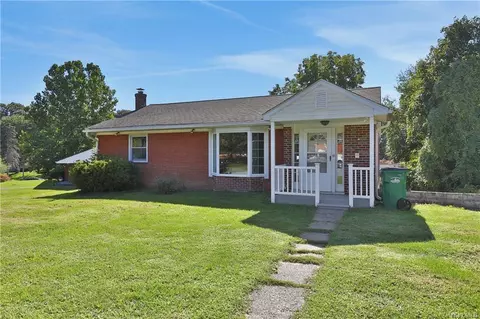 6 Barent Ln, Poughkeepsie, NY 12603