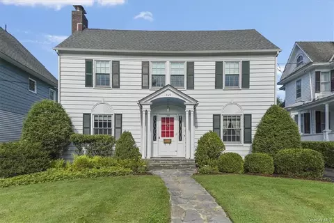 165 Highland Ave, Middletown, NY 10940