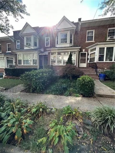 28 Hartley Ave, Mount Vernon, NY 10550