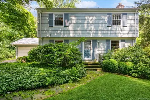 8 Old Mill Ln, Katonah, NY 10536