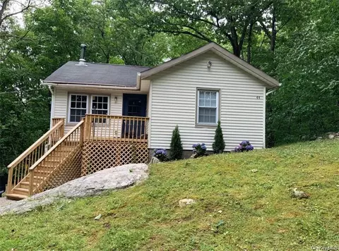 44 Cooper Rd, Monroe, NY 10950