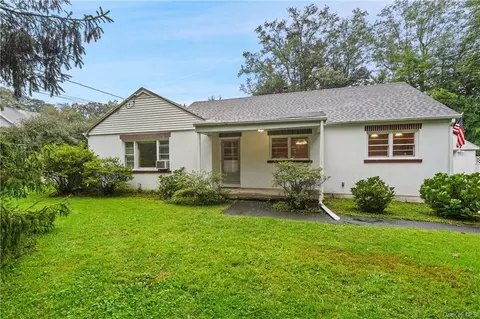 202 Babbitt Rd, Bedford Hills, NY 10507