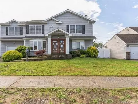 2670 Alder Ave, East Meadow, NY 11554