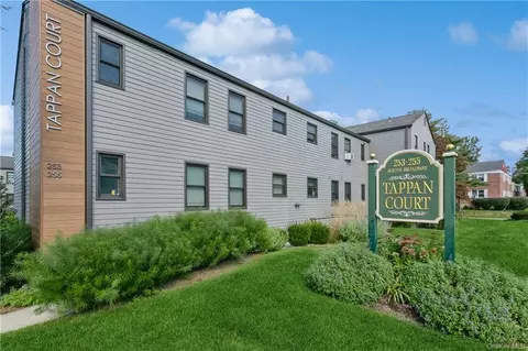 16 Hendrick Ln #42T, Greenburgh, NY 10591