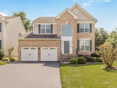 190 Stony Brook Rd, Fishkill, NY 12524