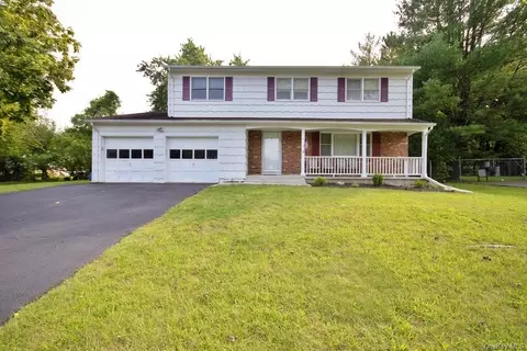 5 Mountainview Dr, Thiells, NY 10984