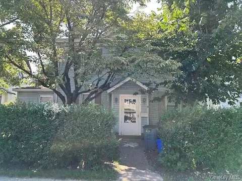 57 E Maltbie Ave, Ramapo, NY 10901