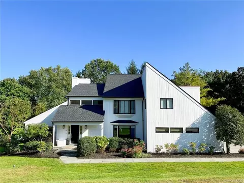 4 Candlewood Ct, Greenburgh, NY 10583