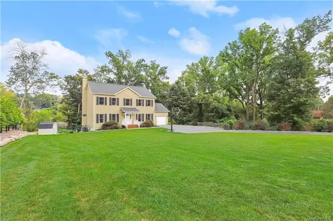 374 Granite Springs Rd, Yorktown, NY 10598