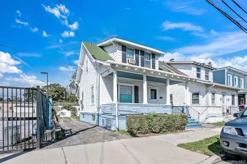 25 Fullerton Ave, Newburgh, NY 12550