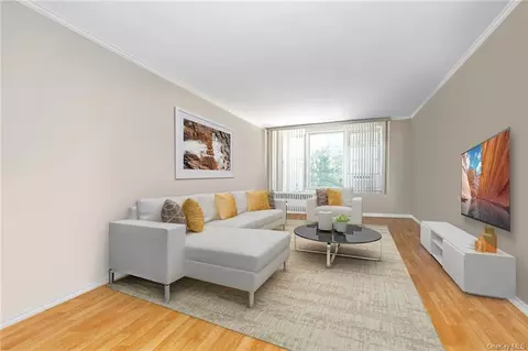 4320 Van Cortlandt Park E #2M, Bronx, NY 10470