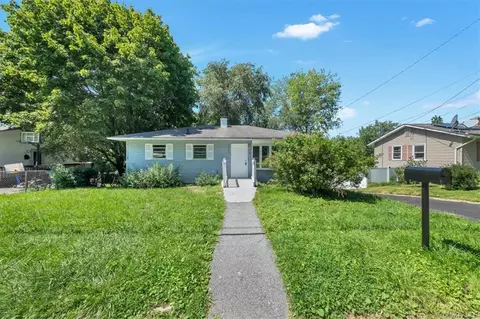 7 Fleetwood Dr, Newburgh, NY 12550