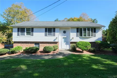 168 Lake Dr, Carmel, NY 10541