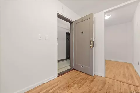 50 Davenport Ave #3M, New Rochelle, NY 10805 | 32 Photos - Movoto