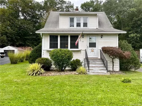 20 Wintergreen Ave, Newburgh, NY 12550