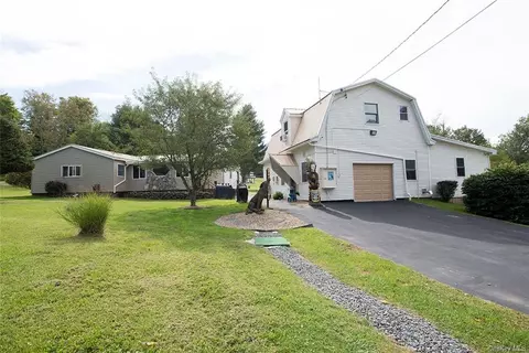 190 Butrick Rd, Ferndale, NY 12734