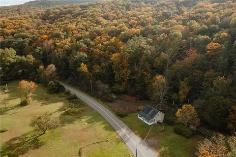 98 Peekamoose Rd, Denning, NY 12740