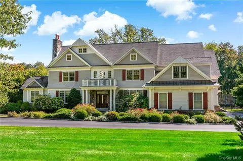 16 Austin Pl, Briarcliff Manor, NY 10510