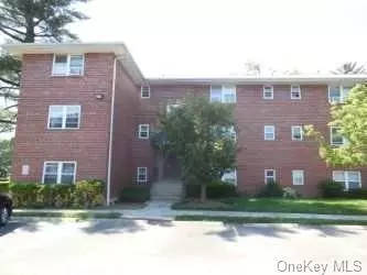 156 Centre Ave #2B, New Rochelle, NY 10805