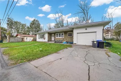 43 Nelshore Dr, Thompson, NY 12701