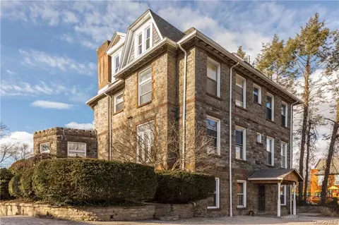 106 Chatfield Rd, Yonkers, NY 10708