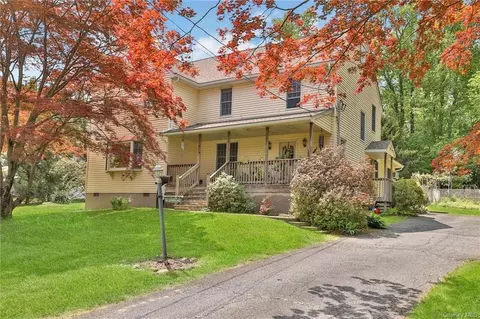 42 Stephens Rd, Orangetown, NY 10983