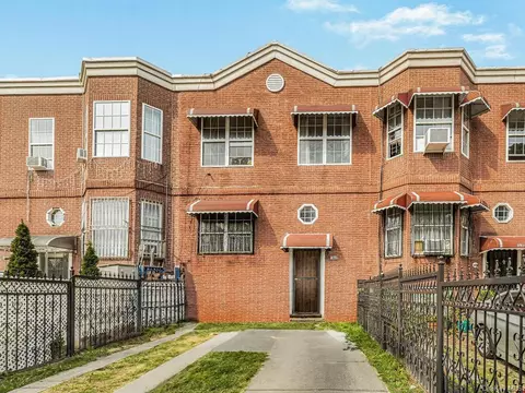 1063 Tiffany St, Bronx, NY 10459