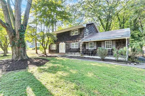 1 Fox Hill Rd, Ramapo, NY 10977