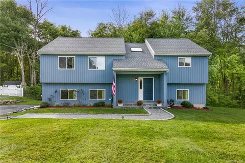 22 Cedar Knoll Ln, Cortlandt, NY 10567