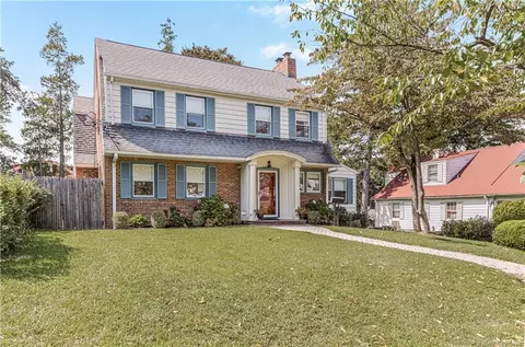 10 Glenwood Ave, New Rochelle, NY 10801