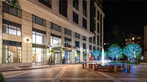 10 City Pl #6-C, White Plains, NY 10601