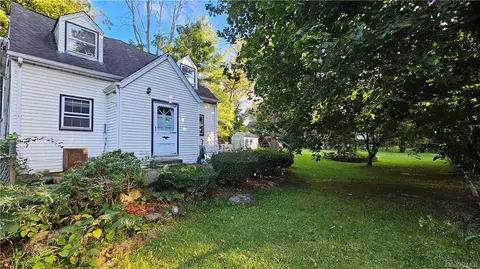 33 S Route 303, Clarkstown, NY 10920