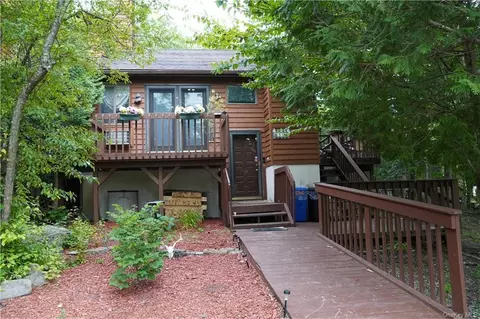 50 Meadowlark Ln, Woodridge, NY 12789