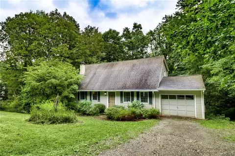 60 Bullet Hole Rd, Carmel Hamlet, NY 10512