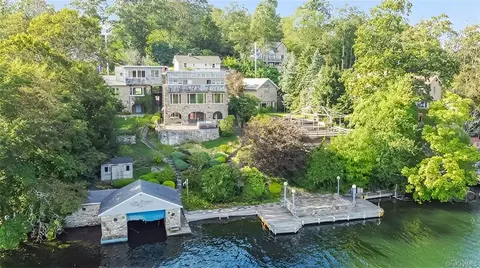 124 W Lake Blvd, Mahopac, NY 10541