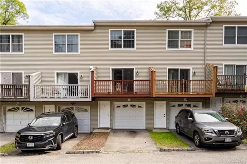 5 Patterson Dr, West Haverstraw, NY 10993
