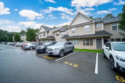 549 Gregory Ct, Lloyd, NY 12528