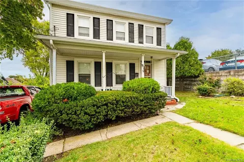 39 Myrtle Ave, Middletown, NY 10940