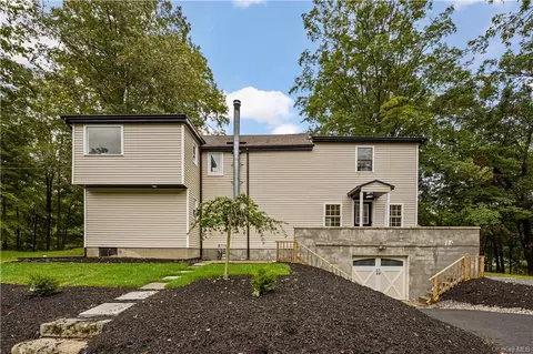 24 Johnsontown Rd, Ramapo, NY 10974