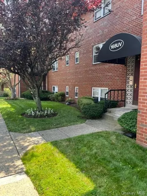 168 Centre Ave #2V, New Rochelle, NY 10805