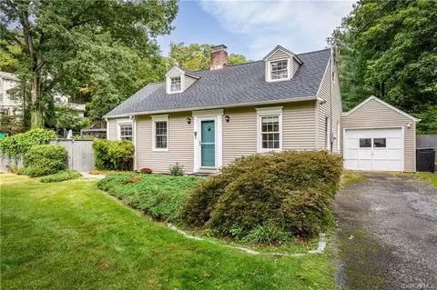 10 Dunster Rd, New Castle, NY 10549