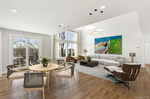 199 Tweed Blvd, Orangetown, NY 10960