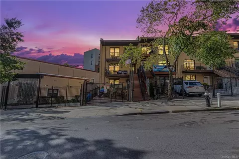 1381 Shakespeare Ave, Bronx, NY 10452