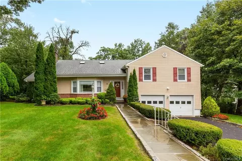 42 Rock Ridge Dr, Rye, NY 10573
