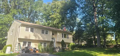 82 Hempstead Rd, Ramapo, NY 10977