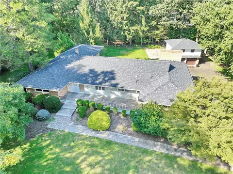 3 Alan Ct, Clarkstown, NY 10956