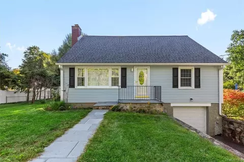 1587 Hanover St, Yorktown, NY 10598