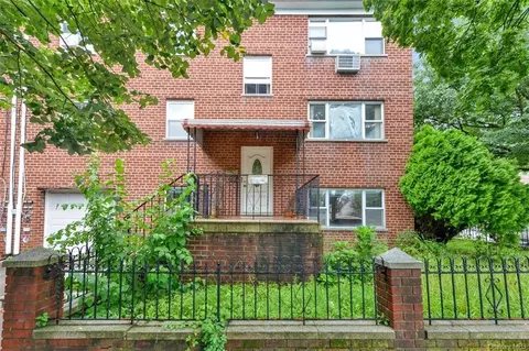 1579 Paulding Ave, Bronx, NY 10462