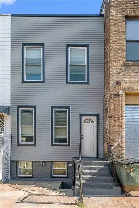 691 E 132nd St, Bronx, NY 10454