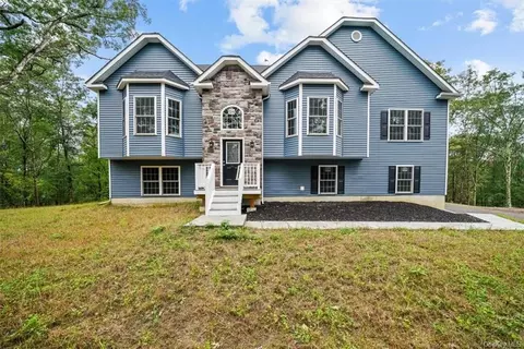 970 County Route 17, Crawford, NY 12549